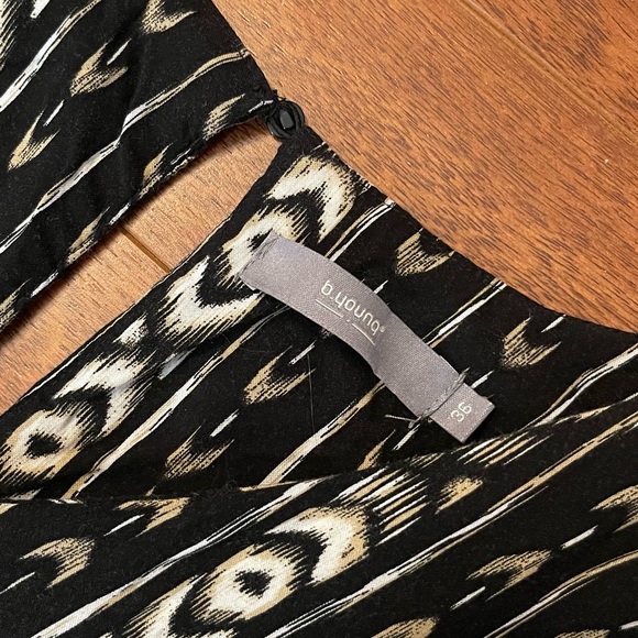 B young jumpsuit - Picture 5 of 7